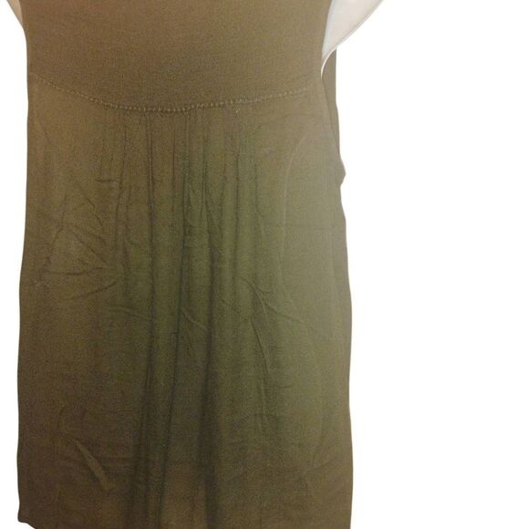 Paper Crane Green Sleeveless Tie Front Blouse - Picture 11 of 16